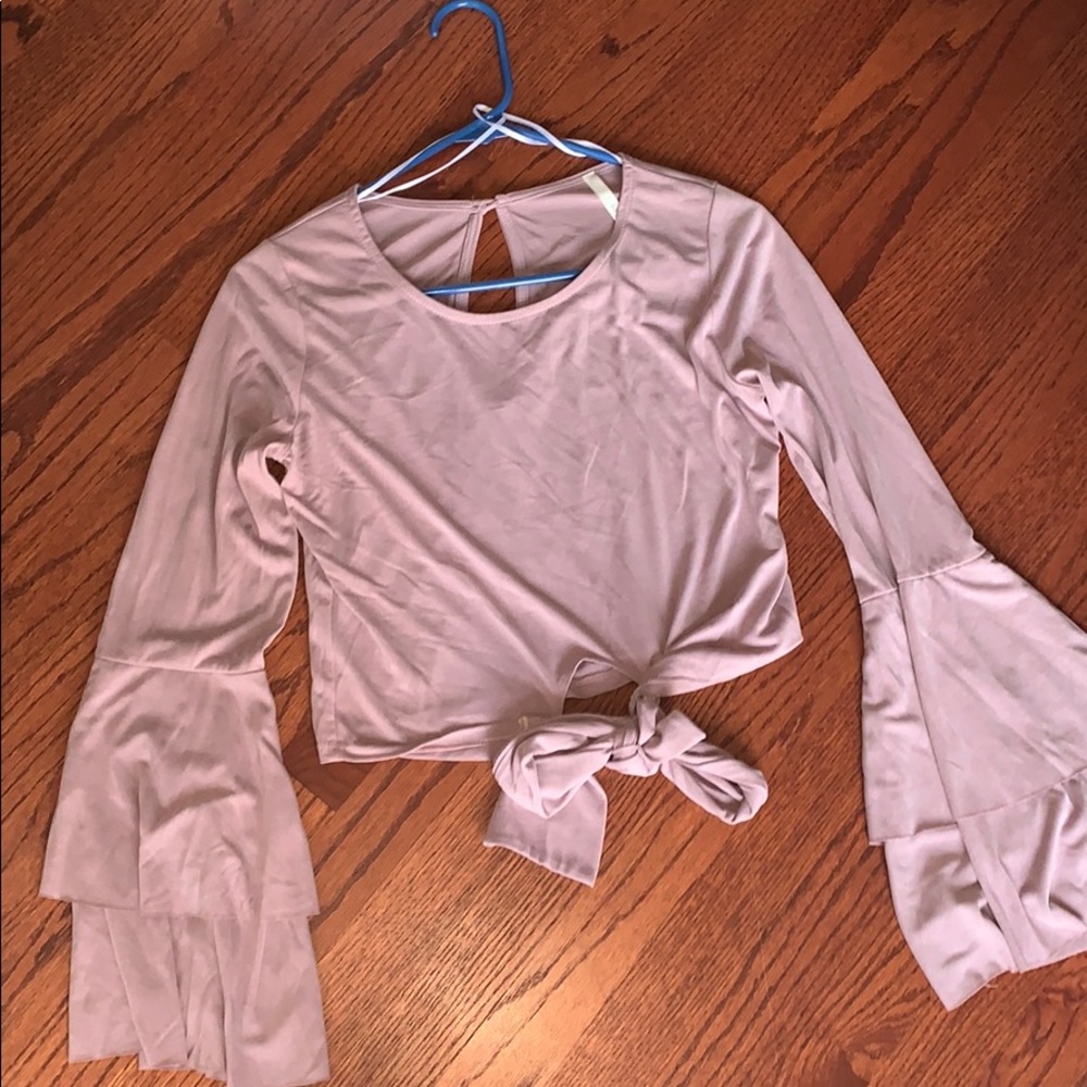 Bell sleeves long sleeved top